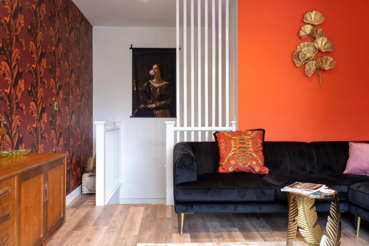 Ultimate glam, vintage central pad. Cool 70s bar. Bournemouth Esterno foto
